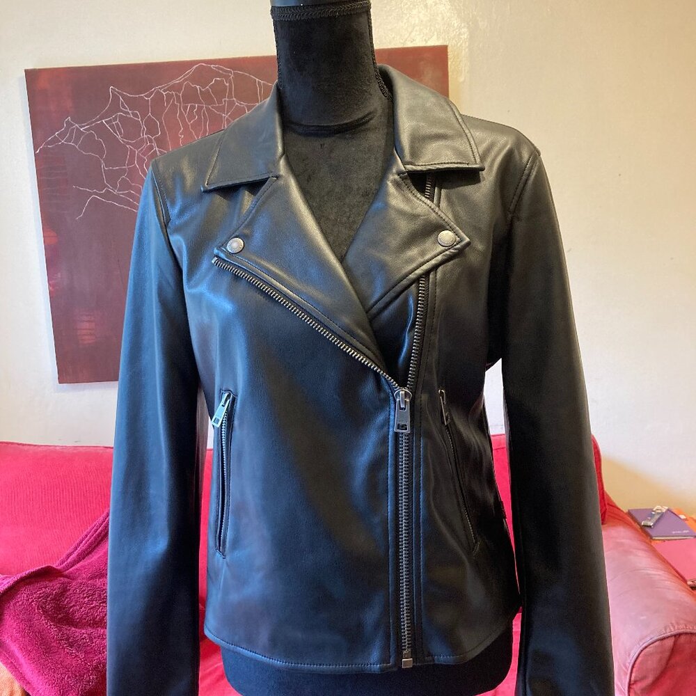 Levi's -  Shrunken Moto Jacket - Medium - Like New